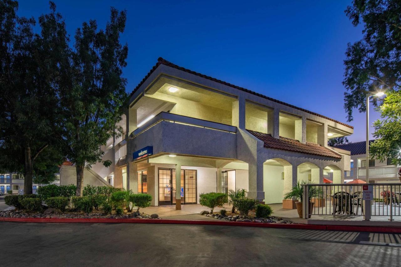 Motel 6-Thousand Oaks, Ca Ньюбері Парк Екстер'єр фото